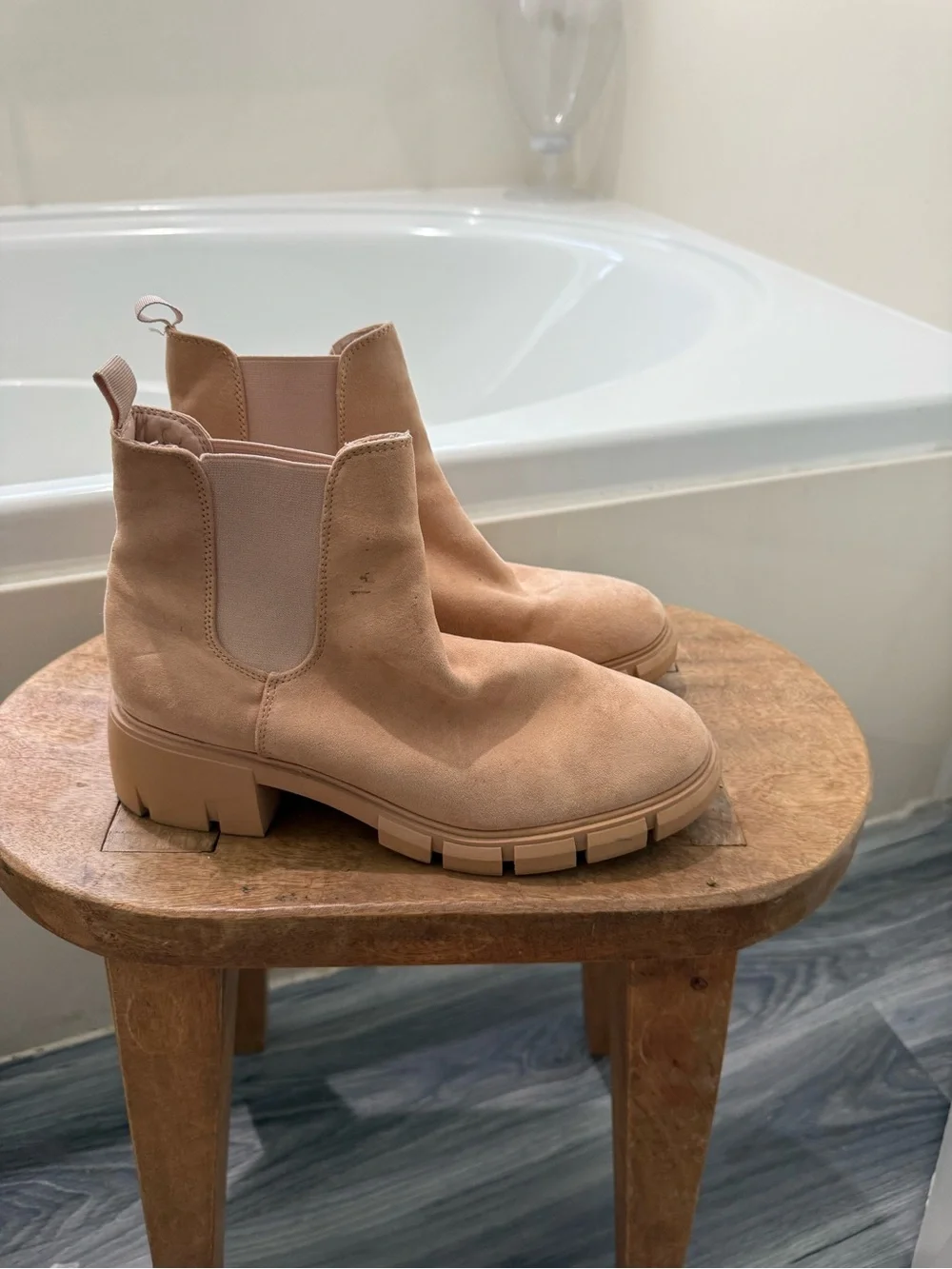 Chelsea boots